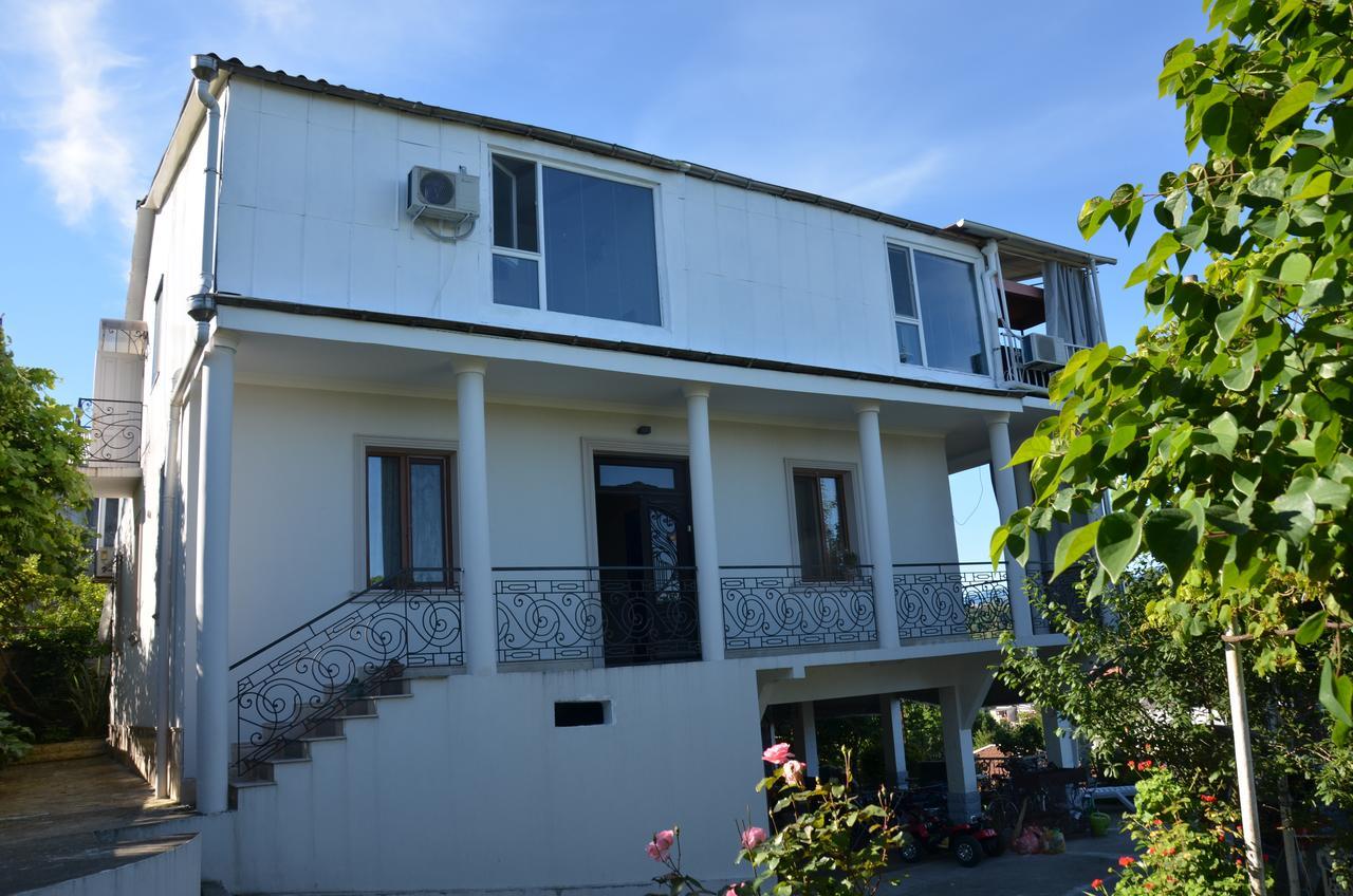 Tj Guest House Makhinjauri Ngoại thất bức ảnh